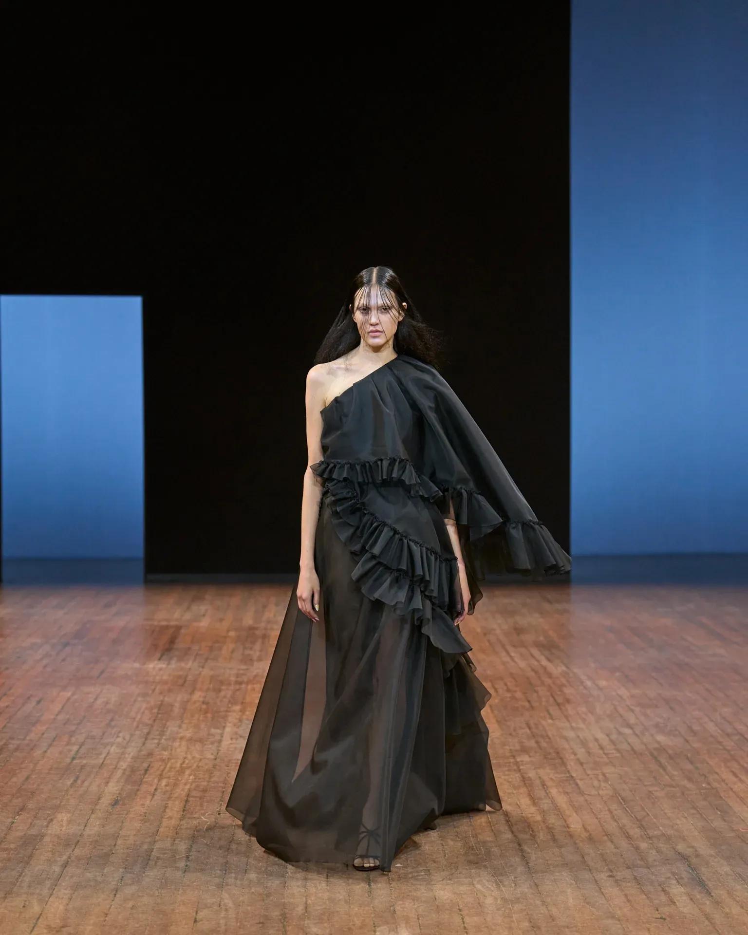 Viktor & Rolf HC F25 LOOK 030.webp